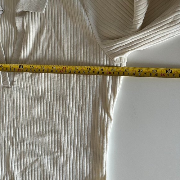 Monki Polo Crop top long sleeves cream size Large - Picture 3 of 4